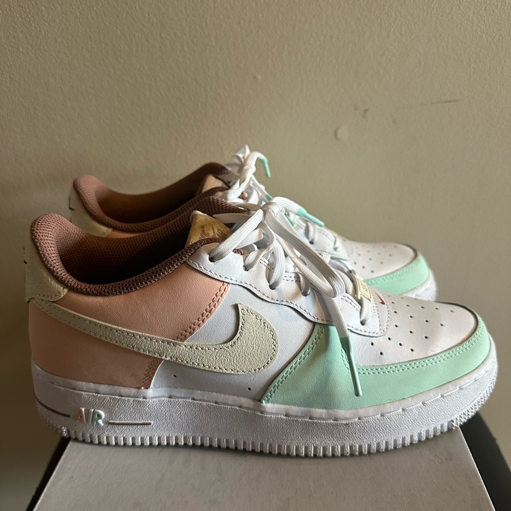 Nike Multicolor Air Force 1 Sneakers